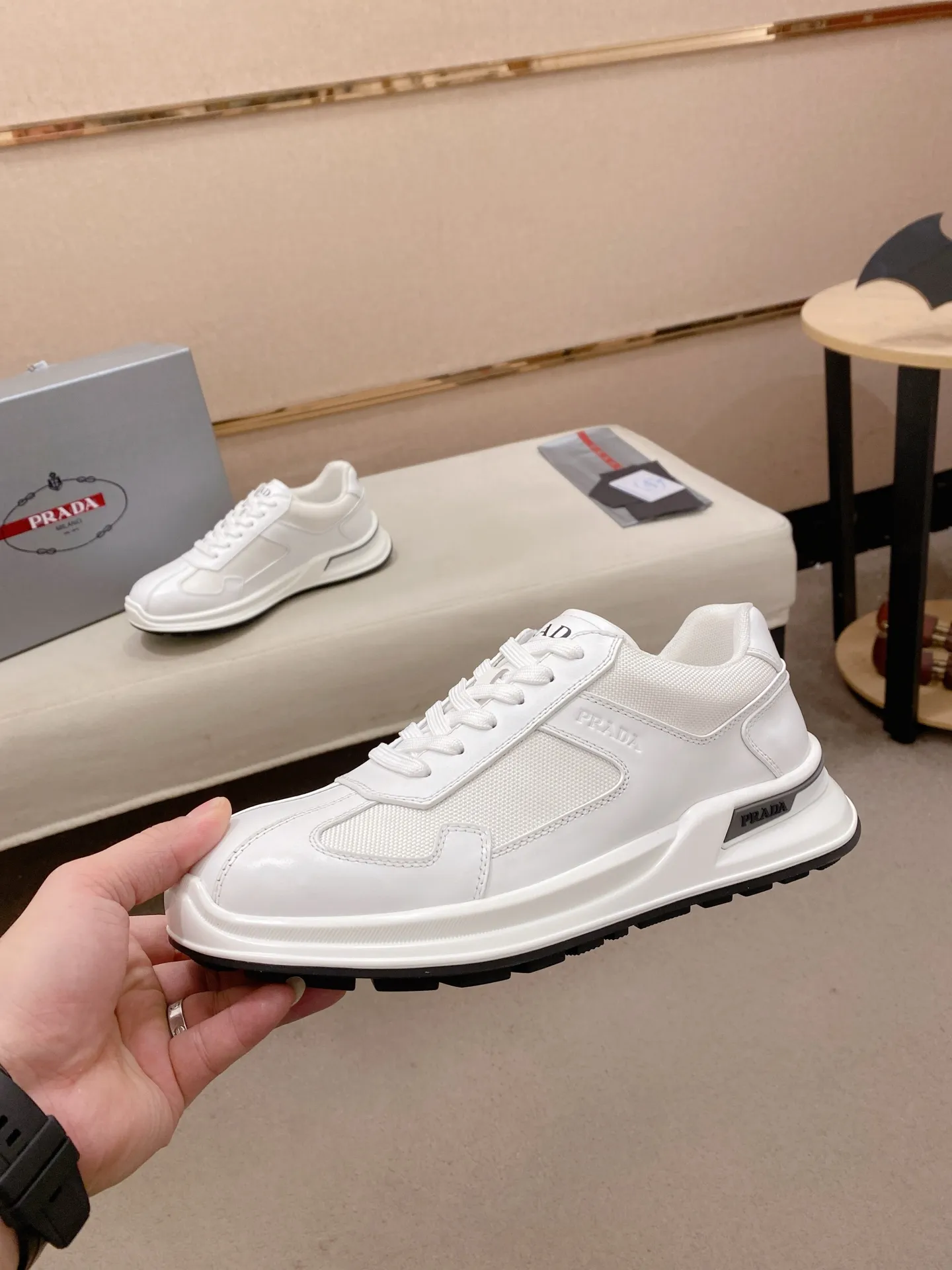 Factory price 600💰 ✔️✔️✔️High version High-quality new PRADA (Prada) counters are on the market at the same time, new men's shoes, 😘fabrics imported first-layer cowhide with waterproof materials, purely handmade. Lining: Full cowhide lining. 👍🏿 High-end ☄️ air-cushion molded anti-slip rubber outsole, exquisite lines, simple and elegant, comfortable and high-end for leisure travel. Code number: 38 to 45